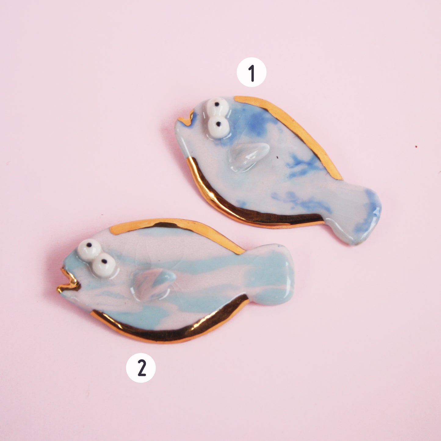 FLAT FISH BROOCH - MARBLED PORCELAIN GOLD PLATED