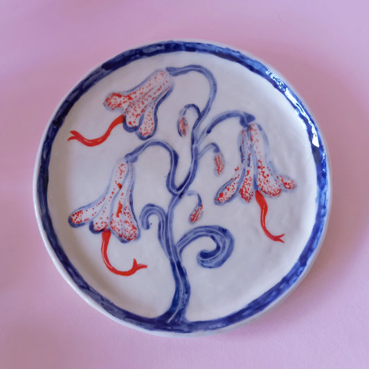 STRANGE FLOWER PLATE