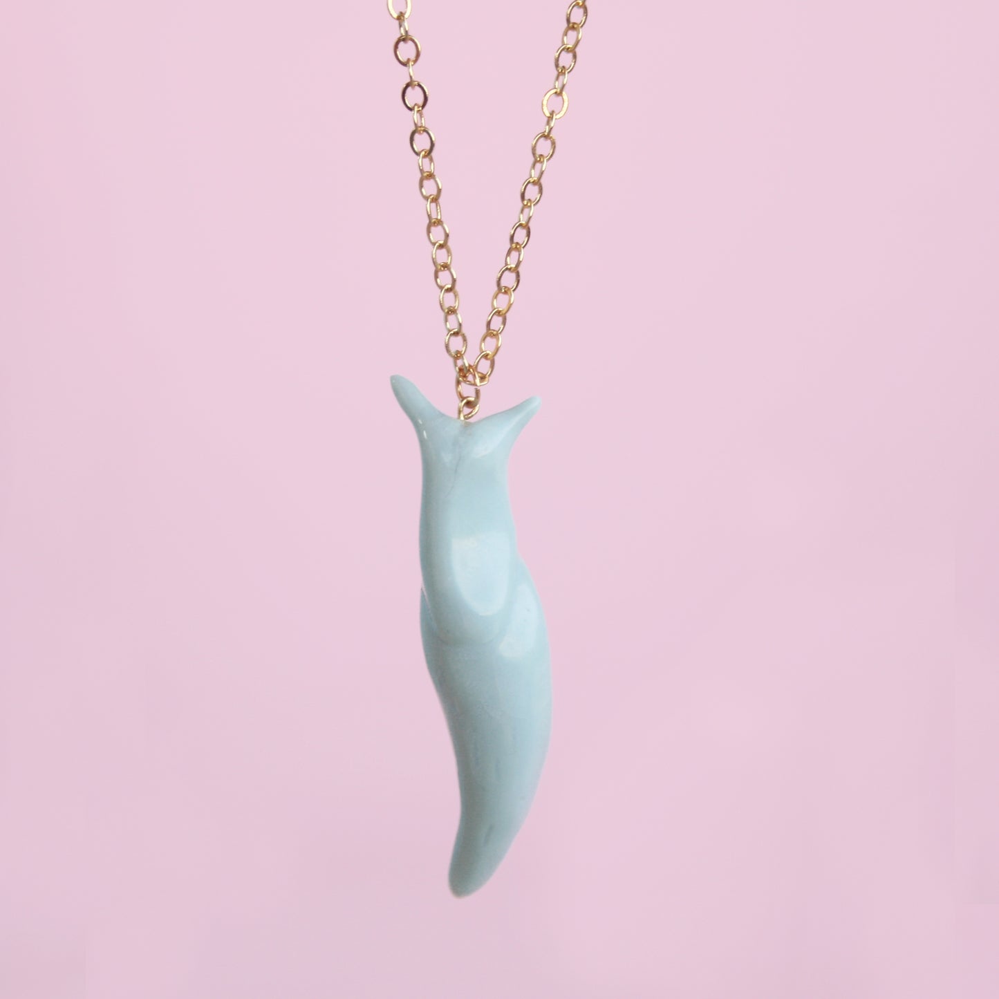 SLUG PORCELAIN NECKLACE