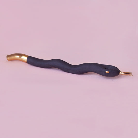 SNAKE PIPE - BLACK PORCELAIN