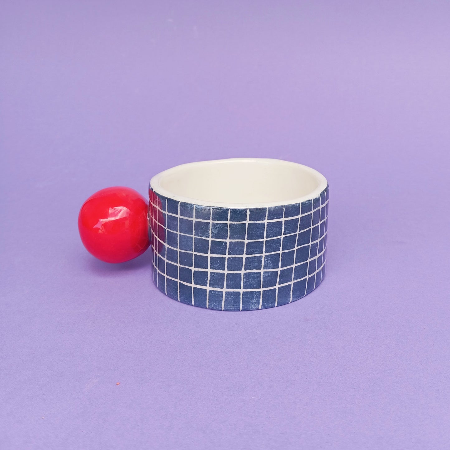 Graphic Cup with redball handle – white and cobalt grid pattern, handmade ceramic, food safe, 120ml