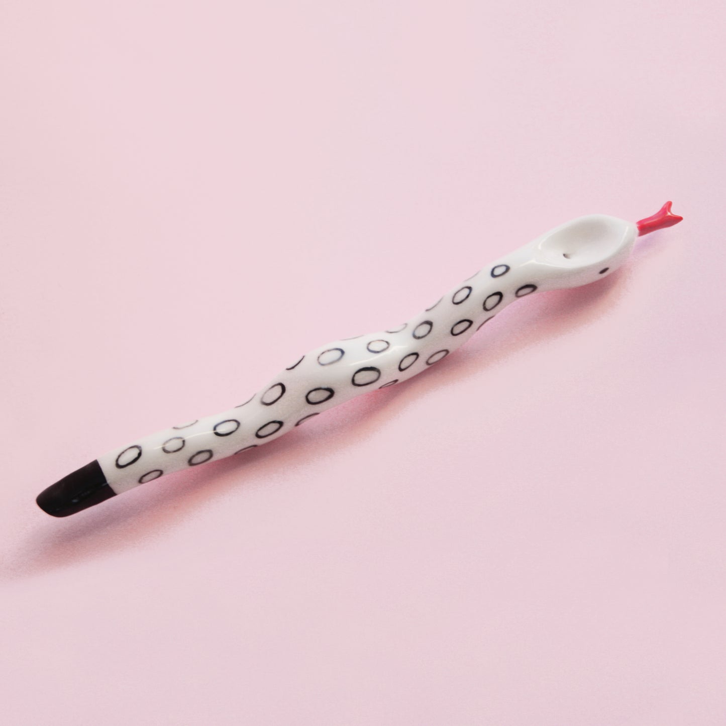SNAKE PIPE WITH OVALS
