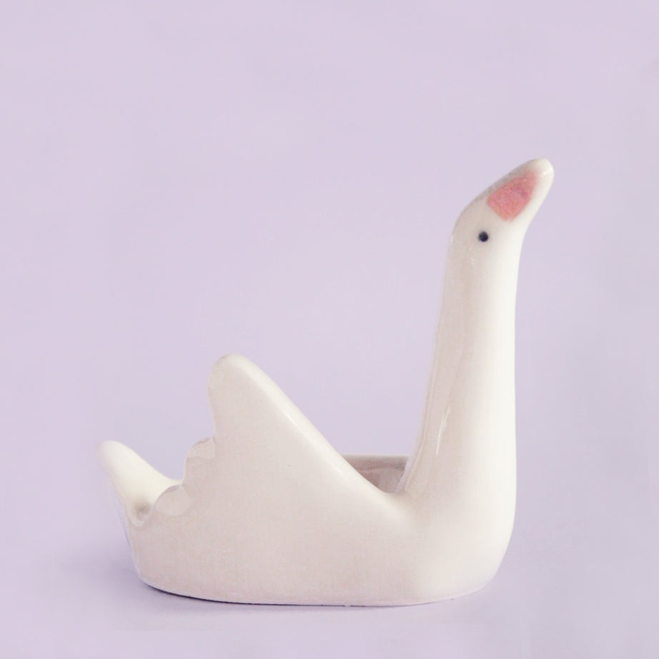 SWAN RING HOLDER