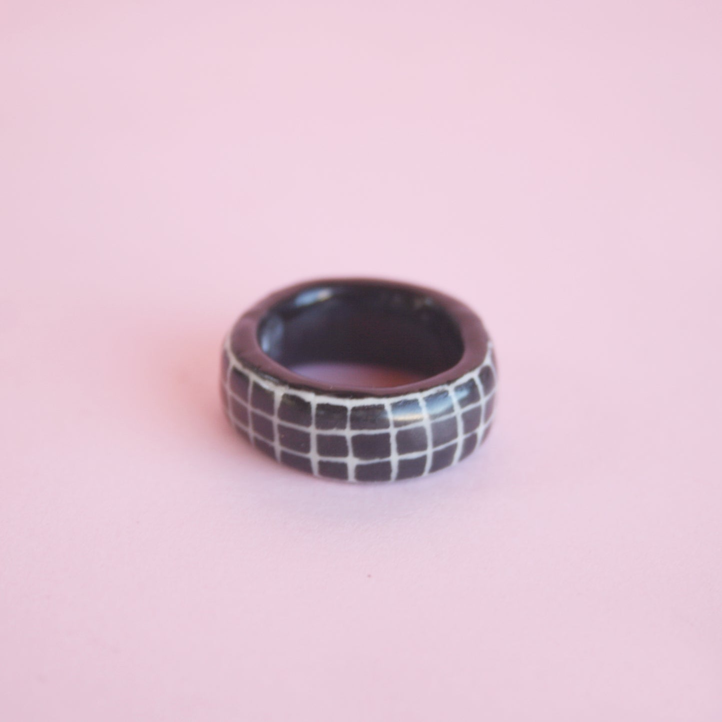 GRID - PORCELAIN RING