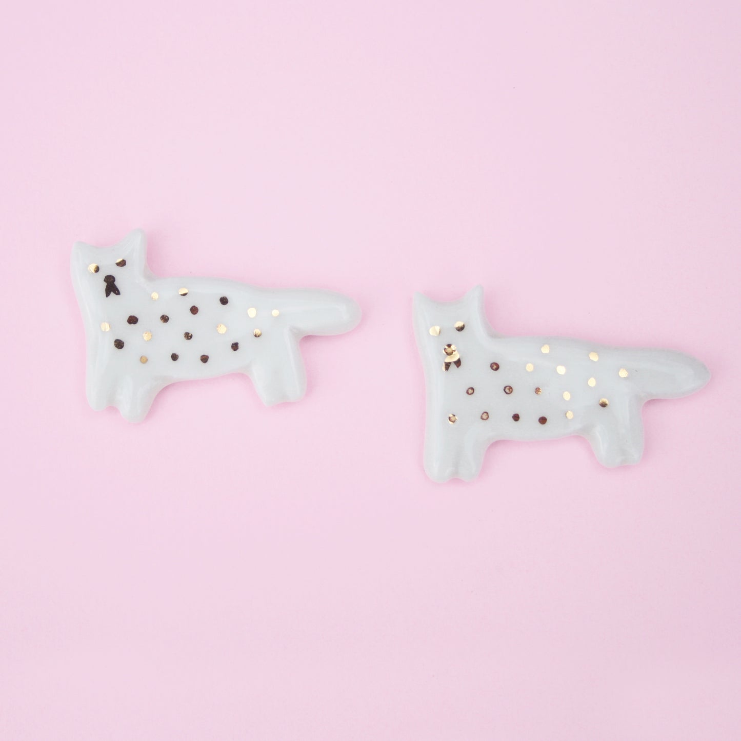 CAT - PORCELAIN BROOCH