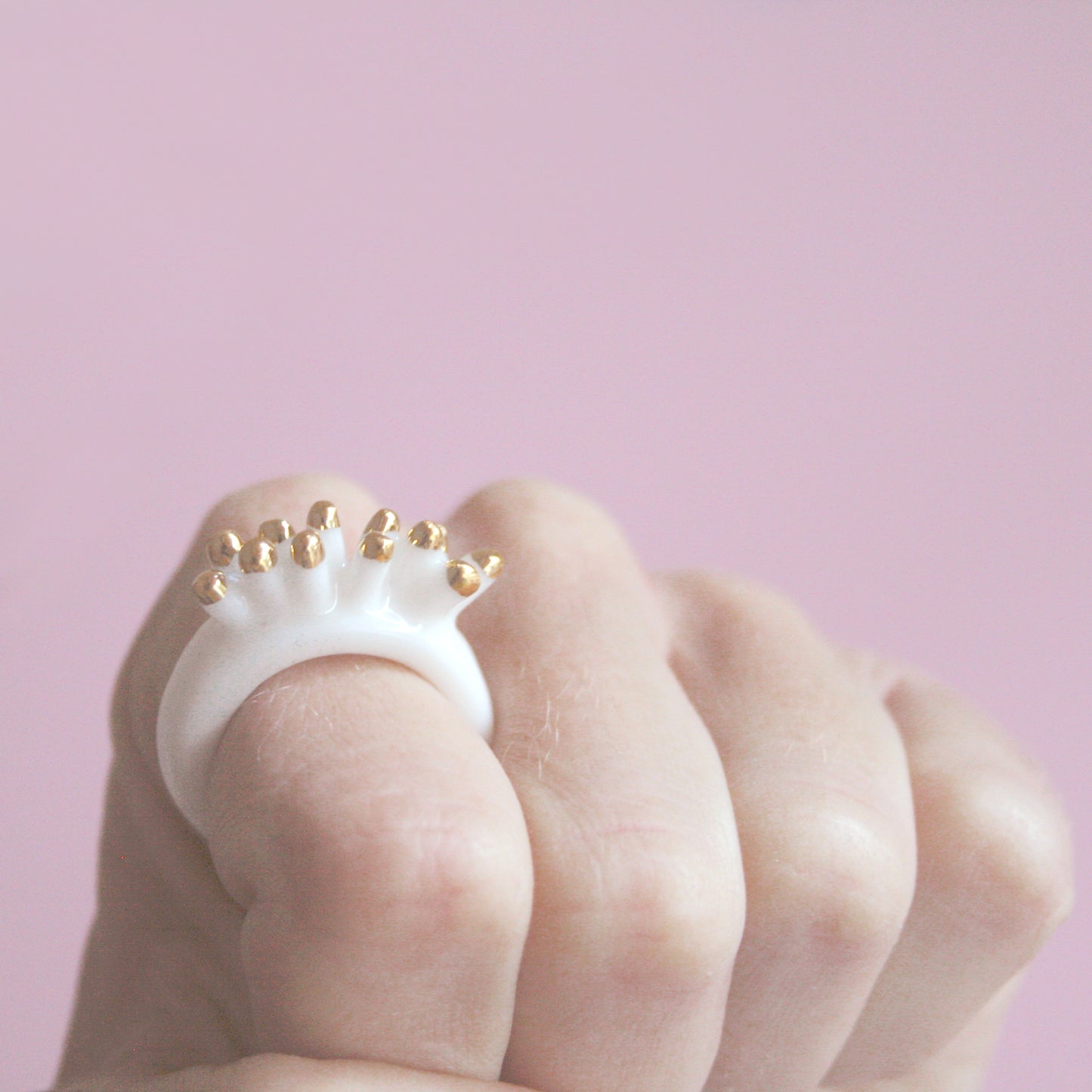 MAMUNA - PORCELAIN RING / WHITE