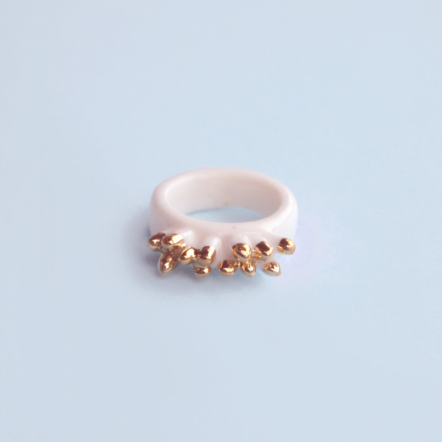 MAMUNA - PORCELAIN RING / WHITE