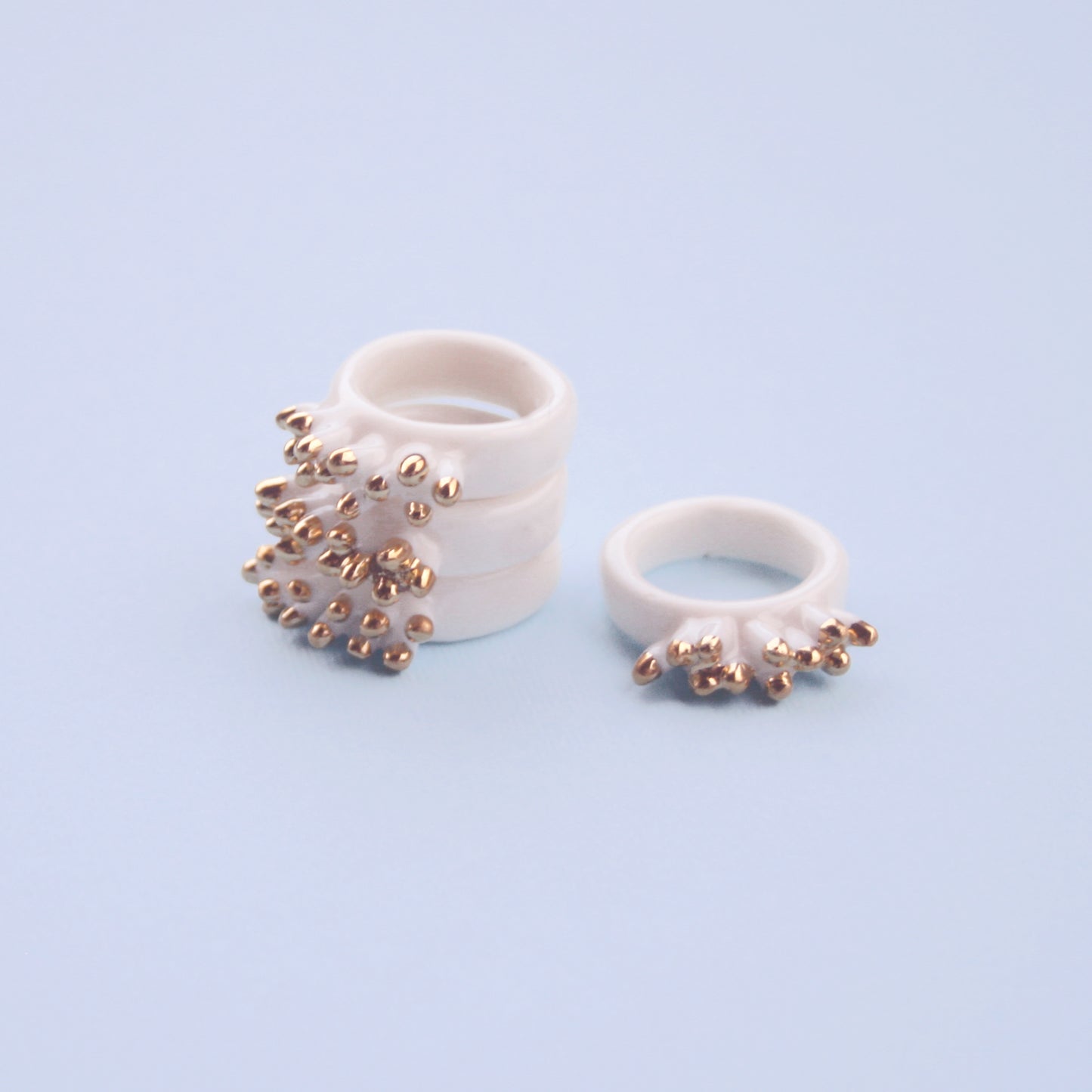 MAMUNA - PORCELAIN RING / WHITE