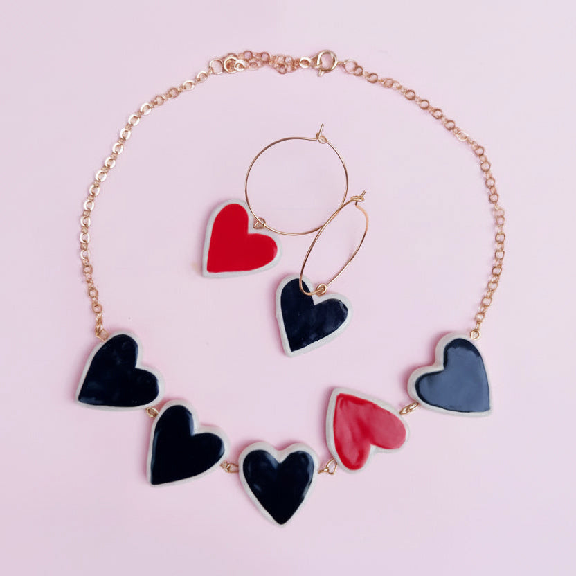 REVERSIBLE HEART CHOCKER