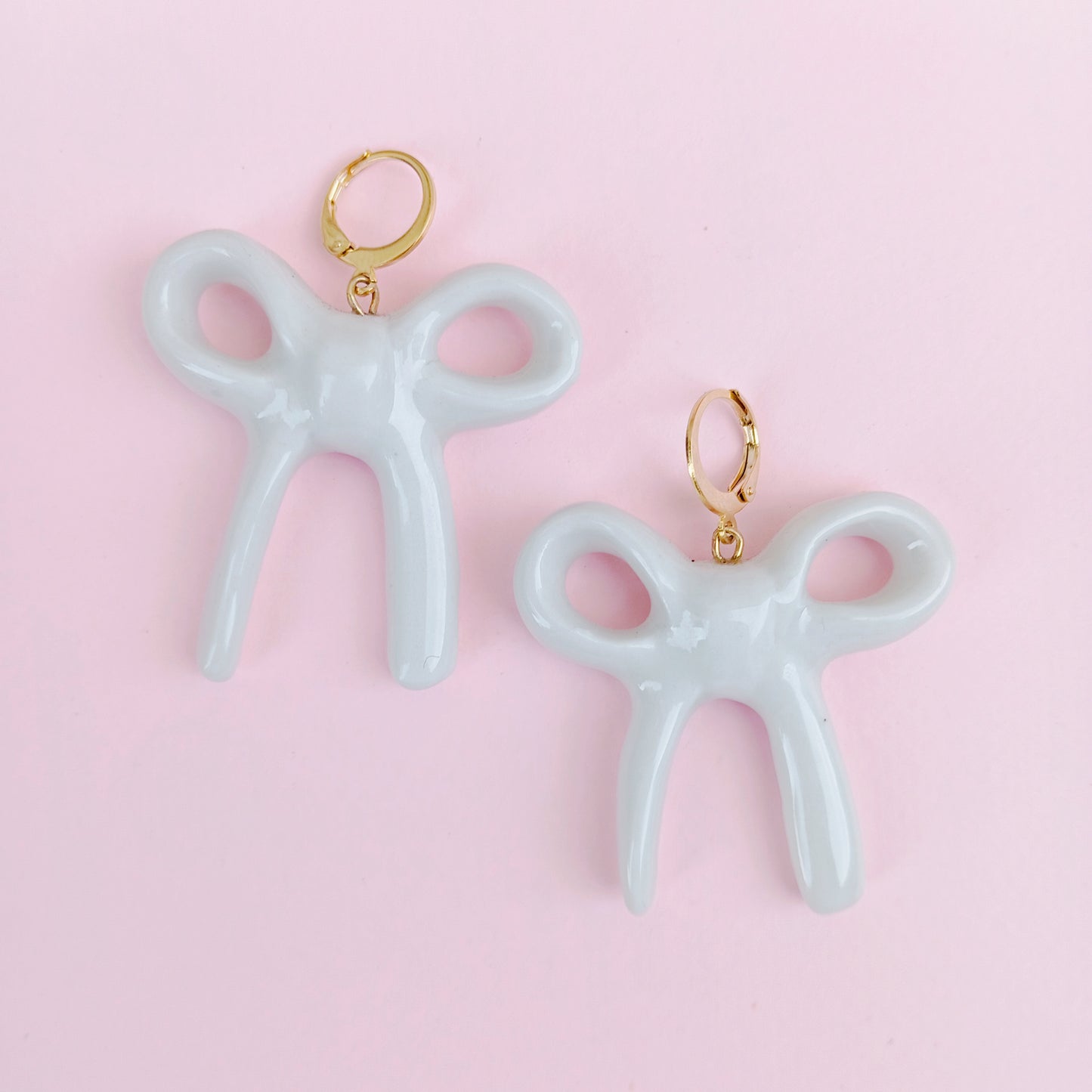 BOW EARRINGS