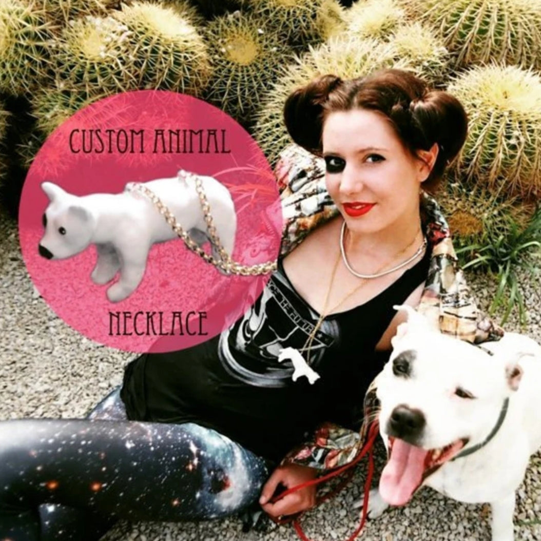 PET PORTRAIT NECKLACE / Custom Dog or Cat Pendat